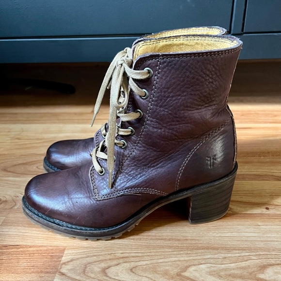 Frye Sabrina Lace Up Ankle Boots - Picture 7 of 13